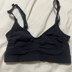 Skims sculpting bra size small/medium
